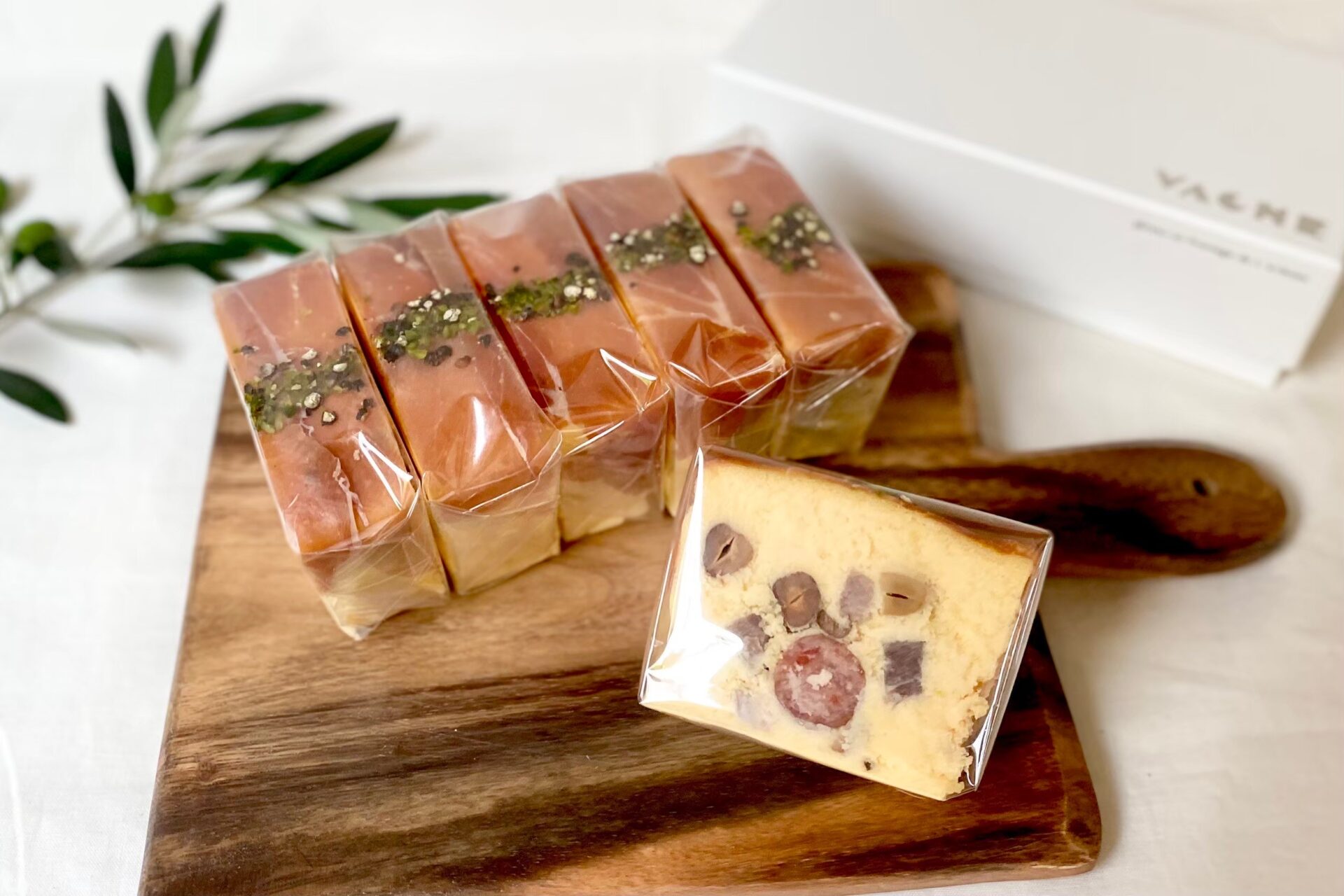 おつまみチーズテリーヌ - 福山市のチーズケーキ専門店【VACHE